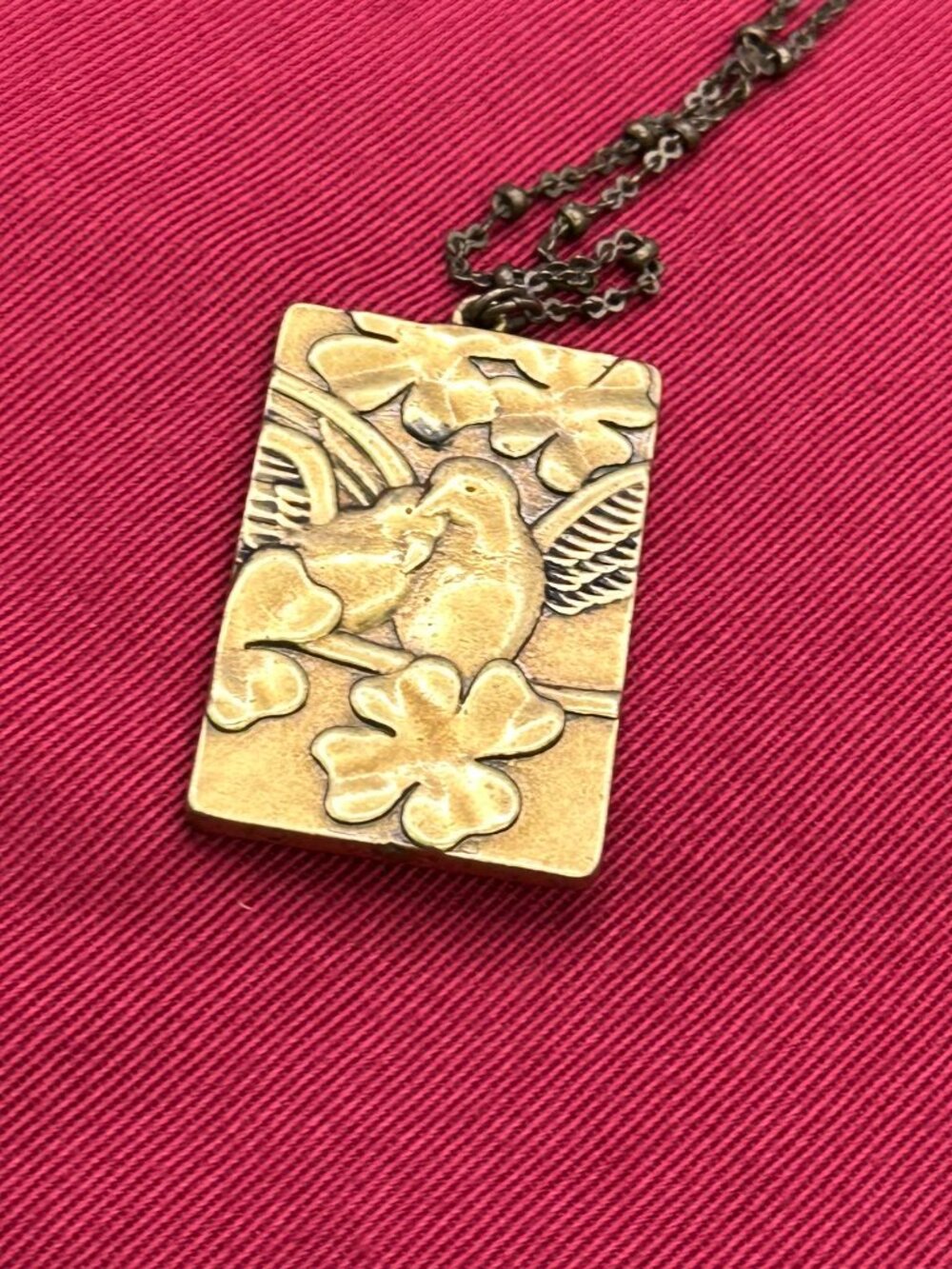 VTG Brass Reversible Queen of Hearts/Lovebirds Pendant Necklace - Picture 10 of 12